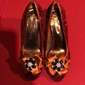 Poetic license heels